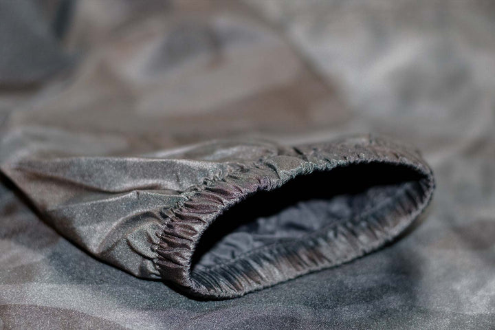 Speared Lightweight Anorak Pullover - Black Camo