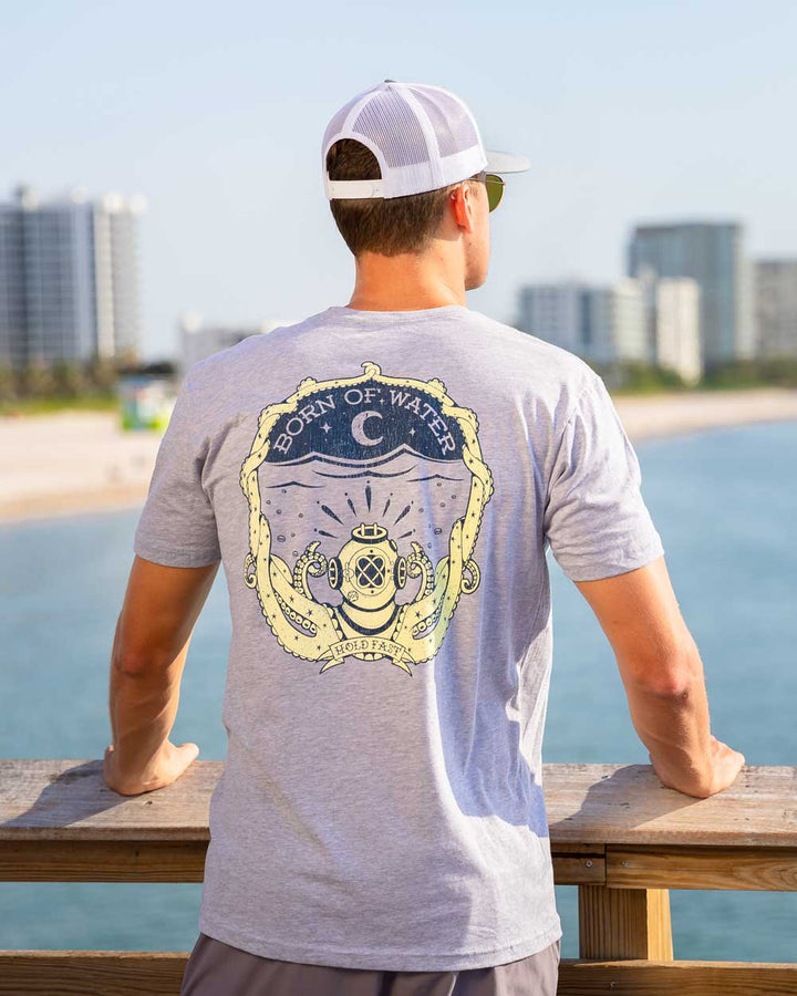 Scuba Diving - Hold Fast T-Shirt - Heather Gray - Dock