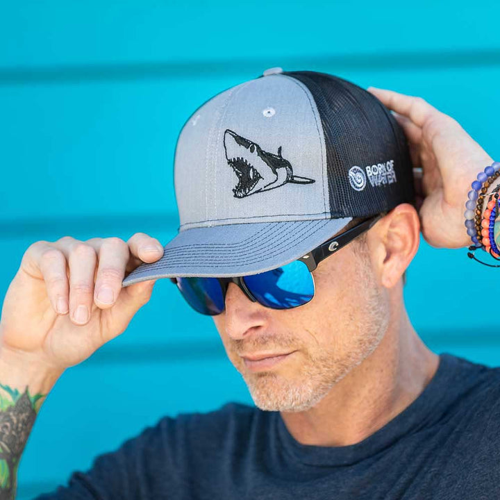 Mako Shark Scuba Diving Trucker Hat - Heather Gray/Black - Beach
