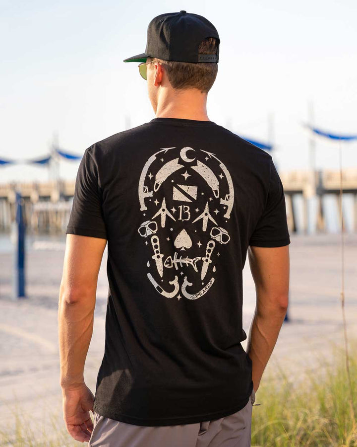 Spearfishing - Gear Head Skull Shirt - Black - Beach